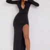 Vestito lungo con cappuccio e maniche lunghe Desdemona in nero Vestito lungo con cappuccio e maniche lunghe Desdemona in nero