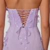 Vestito lungo con corsetto allacciato Amal in lilla Vestito lungo con corsetto allacciato Amal in lilla