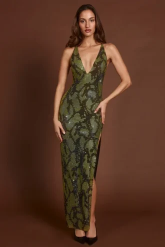 Vestito lungo con scollo all’americana decorato Luserna in verde serpente Vestito lungo con scollo all’americana decorato Luserna in verde serpente