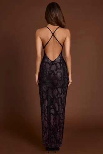 Vestito lungo con scollo all’americana e decorazioni Luserna in serpente viola Vestito lungo con scollo all’americana e decorazioni Luserna in serpente viola