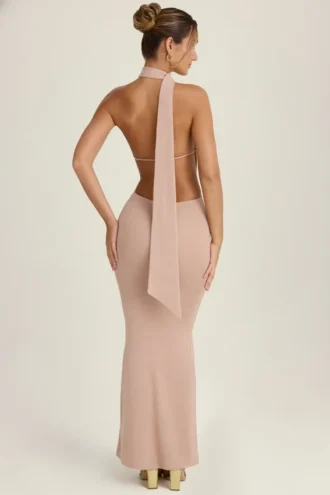 Vestito lungo con scollo all’americana e dettagli a sciarpa Anneka in Warm Peach Vestito lungo con scollo all’americana e dettagli a sciarpa Anneka in Warm Peach