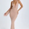 Vestito lungo con scollo all’americana e dettagli a sciarpa Anneka in Warm Peach Vestito lungo con scollo all’americana e dettagli a sciarpa Anneka in Warm Peach