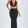 Vestito lungo con scollo all’americana e dettagli metallici Omarosa in nero Vestito lungo con scollo all’americana e dettagli metallici Omarosa in nero