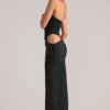 Vestito lungo con scollo all’americana e scollatura profonda Oona in nero Vestito lungo con scollo all’americana e scollatura profonda Oona in nero