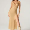 Vestito lungo con scollo posteriore aperto e decorazioni Lyric in oro Vestito lungo con scollo posteriore aperto e decorazioni Lyric in oro
