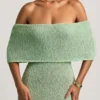 Vestito lungo con spalle scoperte in bouclé Naia in menta Vestito lungo con spalle scoperte in bouclé Naia in menta