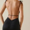 Vestito lungo Devika con drappeggi e schiena scoperta, nero Vestito lungo Devika con drappeggi e schiena scoperta, nero