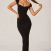 Vestito lungo Dolcezza con scollo a cuore in nero Vestito lungo Dolcezza con scollo a cuore in nero