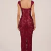 Vestito lungo Elisa con scollo a cuore in rosso ciliegia Vestito lungo Elisa con scollo a cuore in rosso ciliegia