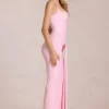 Vestito lungo Nayeli con scollo quadrato e arricciature in rosa fiorito Vestito lungo Nayeli con scollo quadrato e arricciature in rosa fiorito