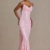 Vestito lungo premium Ariette con decorazioni e schiena scoperta in rosa confetto Vestito lungo premium Ariette con decorazioni e schiena scoperta in rosa confetto