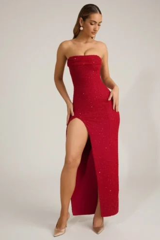 Vestito lungo senza spalline con collo a cappuccio decorato La Rochette in rosso vero