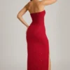 Vestito lungo senza spalline con collo a cappuccio decorato La Rochette in rosso vero Vestito lungo senza spalline con collo a cappuccio decorato La Rochette in rosso vero