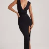 Vestito lungo Sloane con spacco alto e scollo a V in nero Vestito lungo Sloane con spacco alto e scollo a V in nero