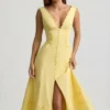 Vestito midi A-line in popeline di cotone Aralisse in giallo pastello Vestito midi A-line in popeline di cotone Aralisse in giallo pastello