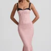 Vestito midi a sirena con dettagli reggiseno a strati Valentina in rosa a pois Vestito midi a sirena con dettagli reggiseno a strati Valentina in rosa a pois