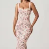 Vestito midi a sirena con dettagli reggiseno a strati Valentina in stampa floreale primula Vestito midi a sirena con dettagli reggiseno a strati Valentina in stampa floreale primula