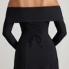 Vestito midi a trapezio con allacciatura e spalle scoperte Nerissa in nero Vestito midi a trapezio con allacciatura e spalle scoperte Nerissa in nero