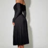 Vestito midi a trapezio con allacciatura e spalle scoperte Nerissa in nero Vestito midi a trapezio con allacciatura e spalle scoperte Nerissa in nero