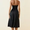 Vestito midi a trapezio senza spalline in jersey slinky Joely, colore nero Vestito midi a trapezio senza spalline in jersey slinky Joely, colore nero