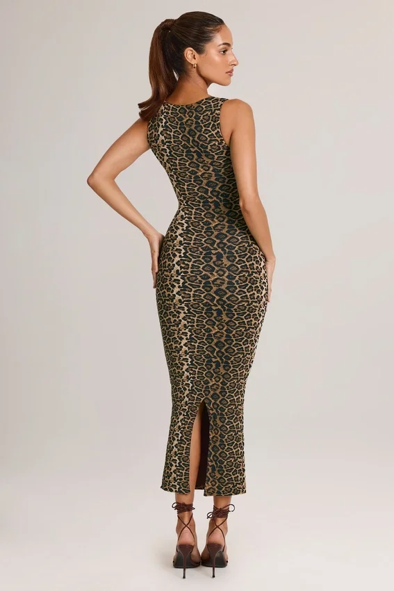 Vestito midi aderente con scollo quadrato in modal Ainslee con stampa leopardata Vestito midi aderente con scollo quadrato in modal Ainslee con stampa leopardata