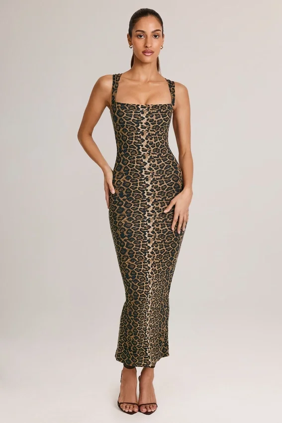 Vestito midi aderente con scollo quadrato in modal Ainslee con stampa leopardata Vestito midi aderente con scollo quadrato in modal Ainslee con stampa leopardata