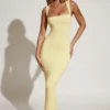 Vestito midi Ainslee con scollo quadrato in giallo pastello Vestito midi Ainslee con scollo quadrato in giallo pastello