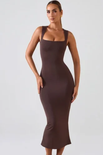 Vestito midi Ainslee con scollo quadrato in marrone cioccolato Vestito midi Ainslee con scollo quadrato in marrone cioccolato