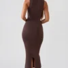 Vestito midi Ainslee con scollo quadrato in marrone cioccolato Vestito midi Ainslee con scollo quadrato in marrone cioccolato