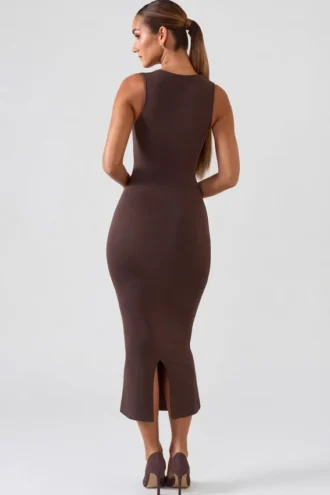 Vestito midi Ainslee con scollo quadrato in marrone cioccolato Vestito midi Ainslee con scollo quadrato in marrone cioccolato