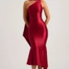 Vestito midi asimmetrico con dettaglio a sciarpa Shaya in rosso vero Vestito midi asimmetrico con dettaglio a sciarpa Shaya in rosso vero
