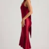 Vestito midi asimmetrico con dettaglio a sciarpa Shaya in rosso vero Vestito midi asimmetrico con dettaglio a sciarpa Shaya in rosso vero