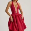 Vestito midi con scollo all’americana e fiocco Angelina in rosso vero Vestito midi con scollo all’americana e fiocco Angelina in rosso vero