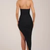 Vestito midi con scollo all’americana e spacco Storie in nero Vestito midi con scollo all’americana e spacco Storie in nero