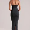 Vestito midi con scollo all’americana Landen in nero Vestito midi con scollo all’americana Landen in nero