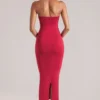Vestito midi con scollo all’americana Landen in rosso ciliegia Vestito midi con scollo all’americana Landen in rosso ciliegia