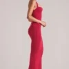 Vestito midi con scollo all’americana Landen in rosso ciliegia Vestito midi con scollo all’americana Landen in rosso ciliegia