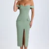 Vestito midi con spalle scoperte Rasine in verde kaki Vestito midi con spalle scoperte Rasine in verde kaki