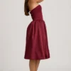 Vestito midi convertibile con orlo a palloncino e fiocco Gloriana in rosso vino Vestito midi convertibile con orlo a palloncino e fiocco Gloriana in rosso vino