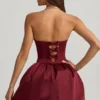 Vestito midi convertibile con orlo a palloncino e fiocco Gloriana in rosso vino Vestito midi convertibile con orlo a palloncino e fiocco Gloriana in rosso vino