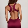 Vestito Orsola con scollo rotondo e allacciatura sul retro in rosso vino Vestito Orsola con scollo rotondo e allacciatura sul retro in rosso vino