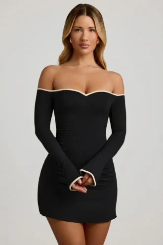Vestito Stasia in modal con spalle scoperte e linea ad A, colore nero