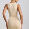 Vestito Zivanka in jersey elasticizzato con cut-out e bordi arricciati in color crema Vestito Zivanka in jersey elasticizzato con cut-out e bordi arricciati in color crema